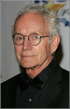 Lance Henriksen