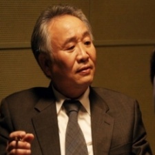 Jong Gu Lee