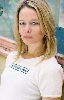 Julia Stoepel Julia Stoepel